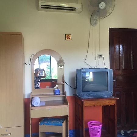 Oudomphone Guesthouse 2 Ban Houayxay Bagian luar foto