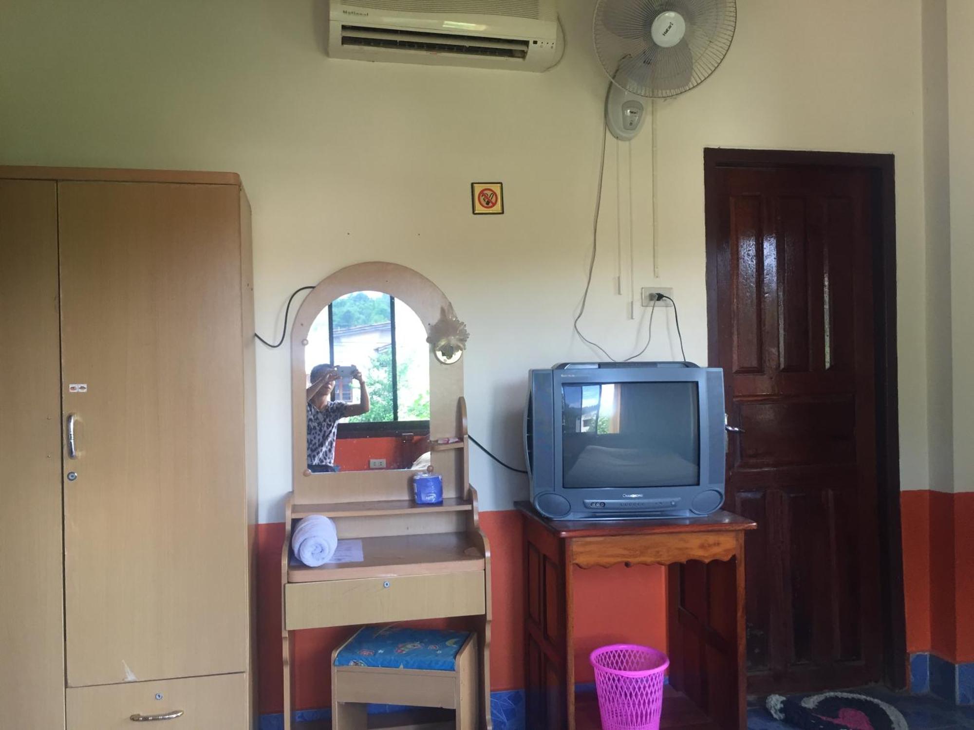 Oudomphone Guesthouse 2 Ban Houayxay Bagian luar foto