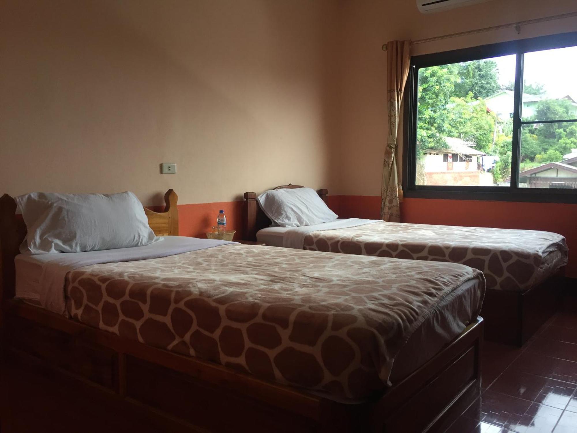Oudomphone Guesthouse 2 Ban Houayxay Bagian luar foto